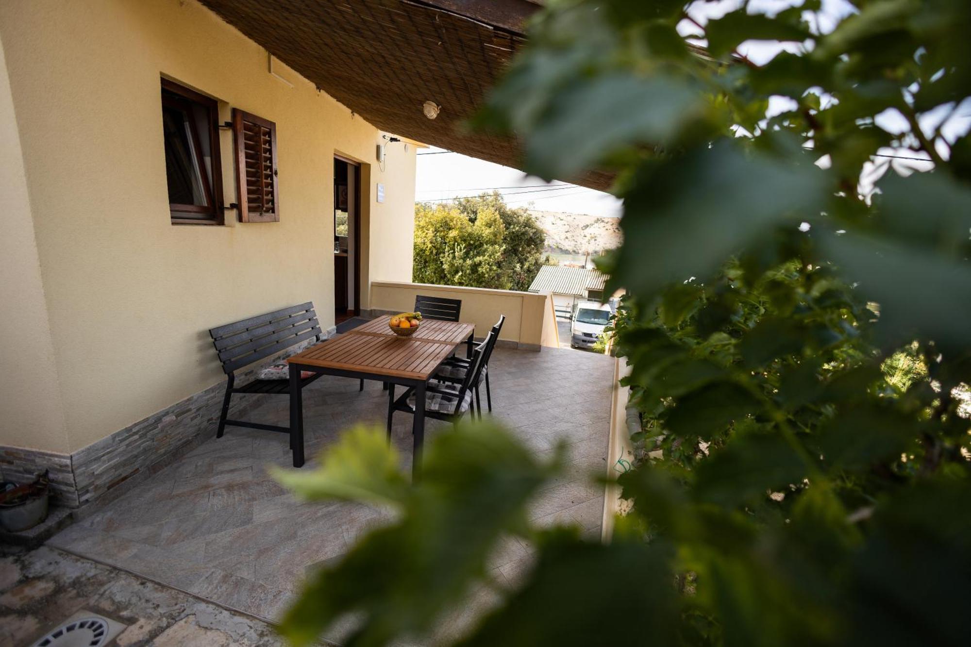Apartman Marija Lopar Bagian luar foto